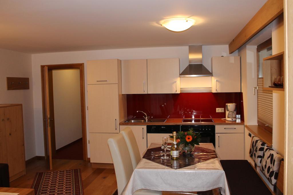 Appartements Zerzer Ried im Oberinntal Camera foto