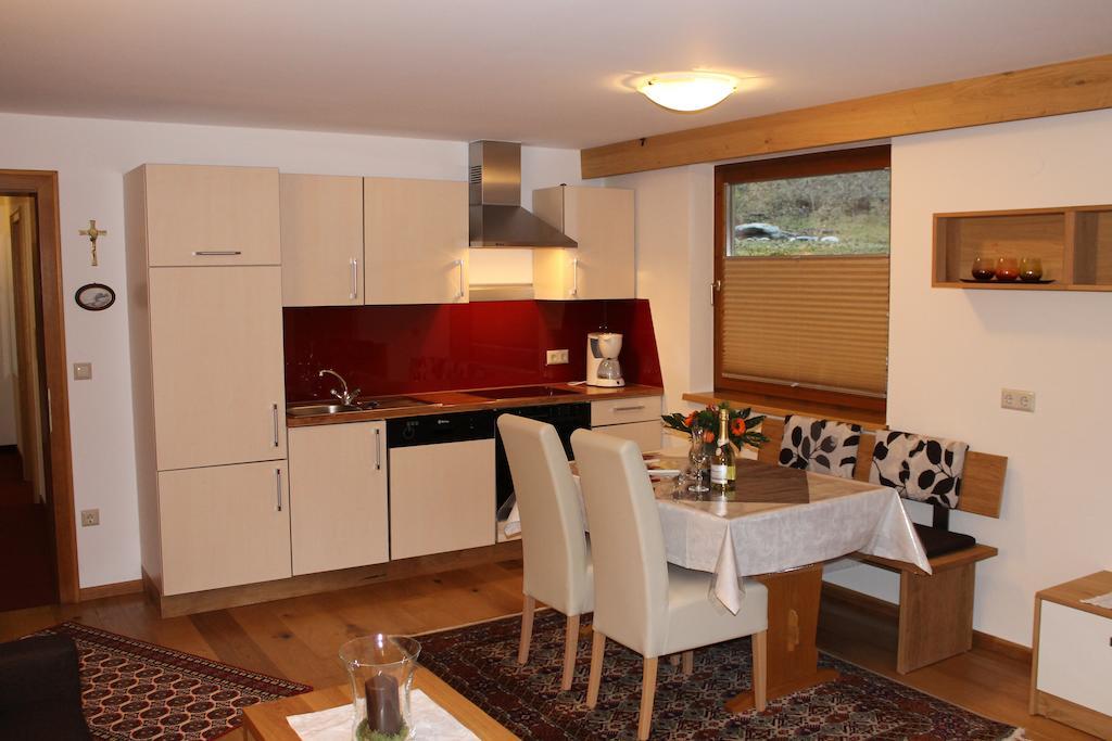 Appartements Zerzer Ried im Oberinntal Camera foto
